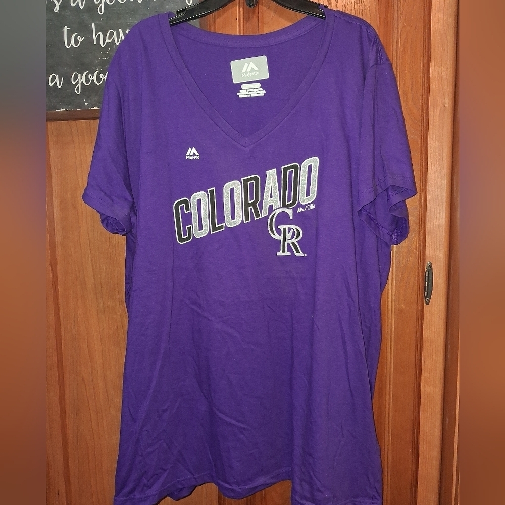 Majestic Purple Colorado Rockies Ladies  Tee In A Size 2XL. EUC.